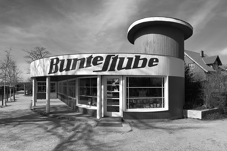 Br24 Blog Exclusive interview with Jean Molitor: Bunte Stube in Ahrenshoop, photographed by Jean Molitor