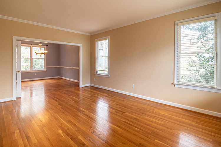 Br24 Blog All about Virtual Staging: Photo of two empty rooms with wooden floor before Virtual Staging
