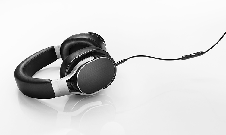 Br24 Blog Visual Trends 2021 Product Photography & E-Commerce: Trend 3D Product Visuals, view of headphones created in CGI
